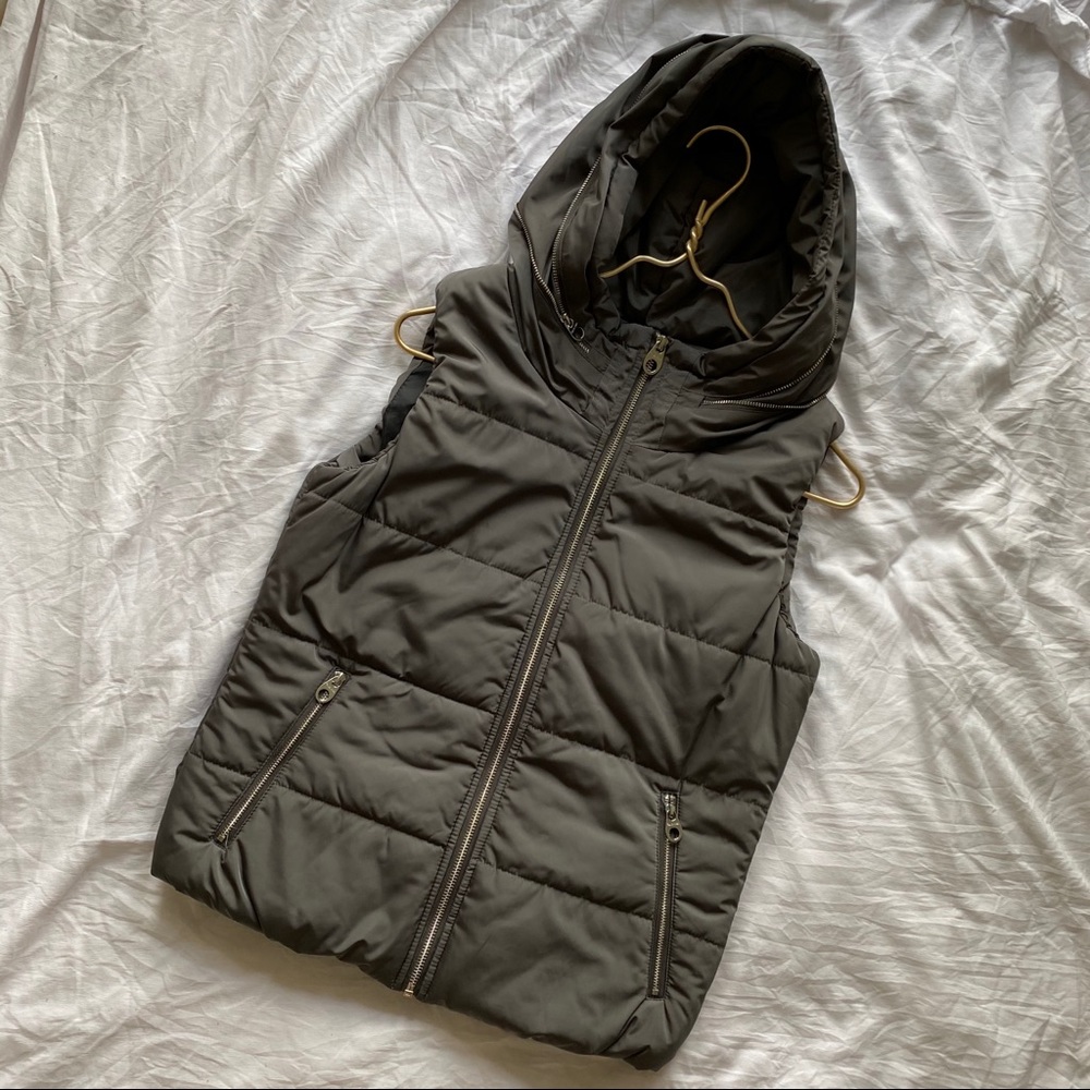 Calvin Klein Puffy Full Zip Vest